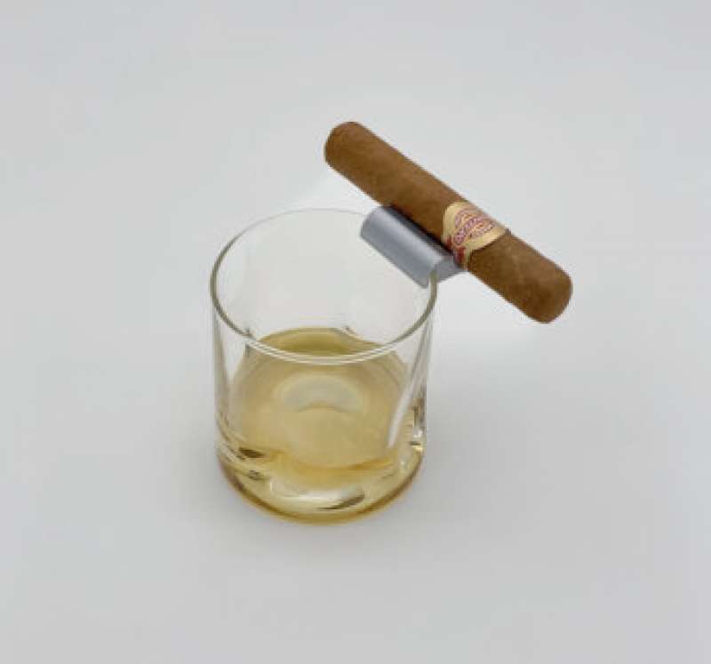BARRELTRAY  Zigarrenhalterung für Trinkgläser